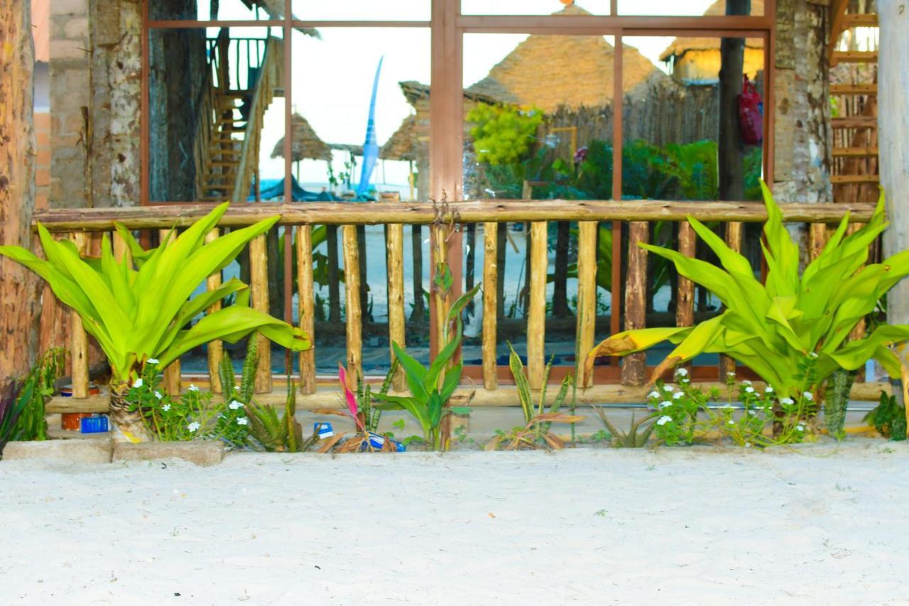 Mwananchi Bungalows Paje Bagian luar foto